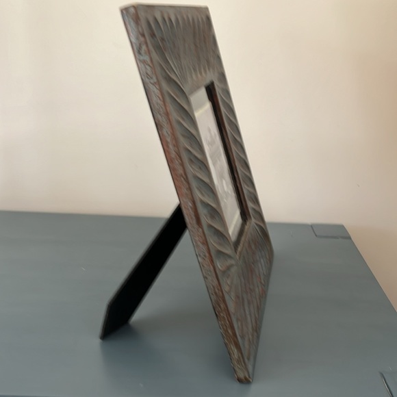 Picture frame with copper accents - Picture 6 of 8